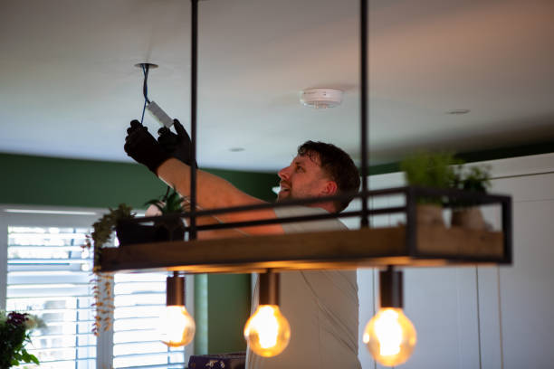 Best Licensed Electrician  in Salem, OH
